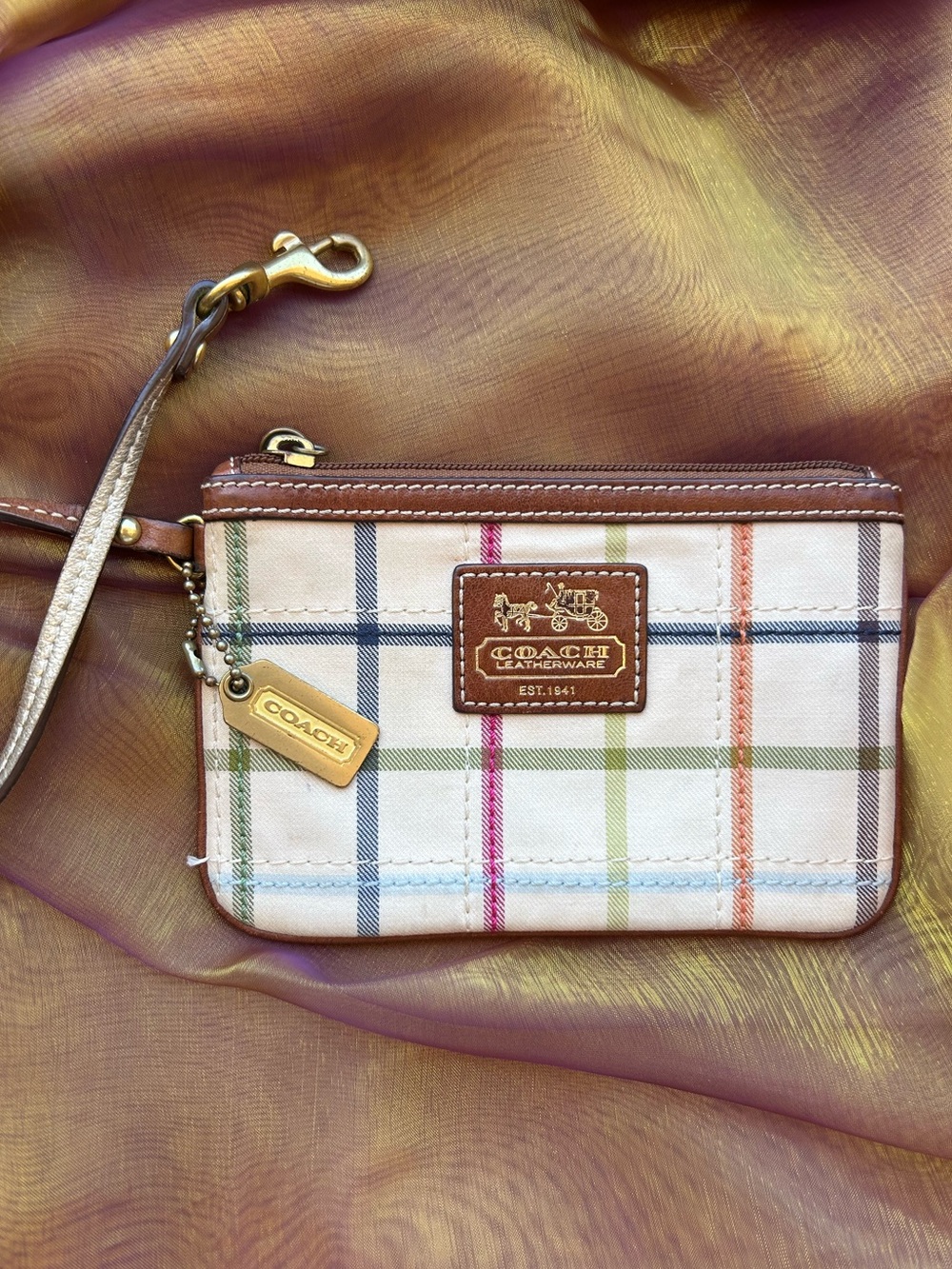 Y2K Coach multicolored-tattersall wristlet 🪢🩷🤎